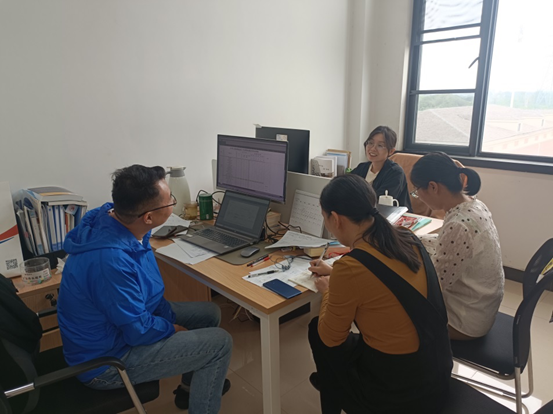 1703641272363578.png 图片1.png