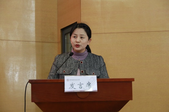 5.陈萍作第五届工会经费审查报告.jpg