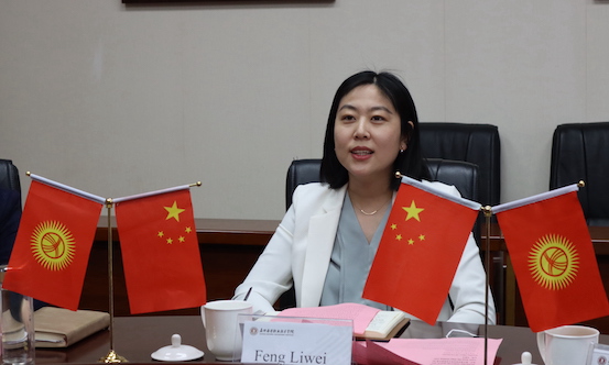 冯校讲话.JPG