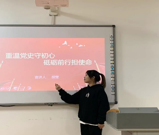 1638156771149866.png 图1:比赛现场.png